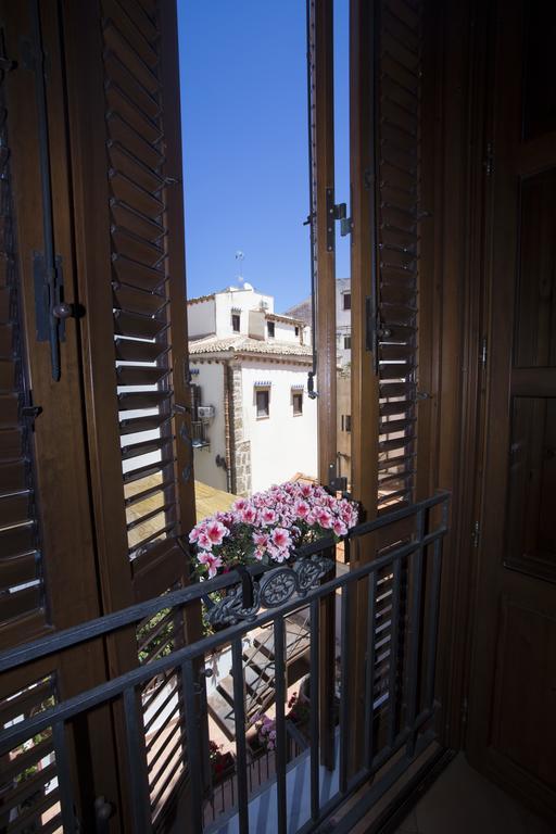 Palazzo Vatticani Palermo Esterno foto