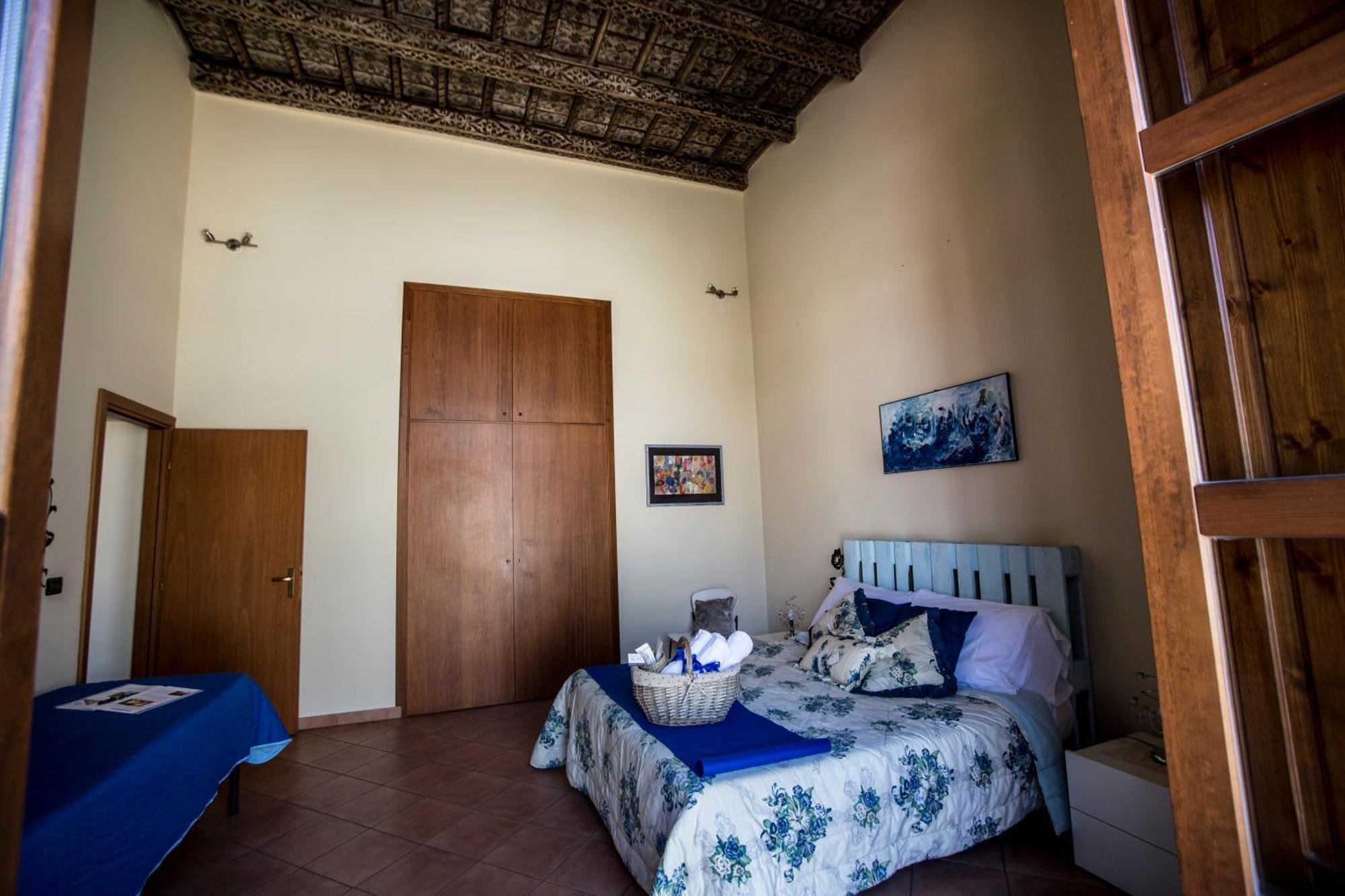 Palazzo Vatticani Palermo Esterno foto